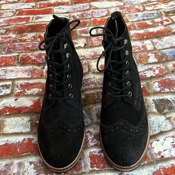 ASOS black suede ankle boots with front tie - Picture 4 of 7